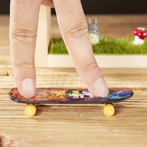 Mini Finger Skateboard Toy